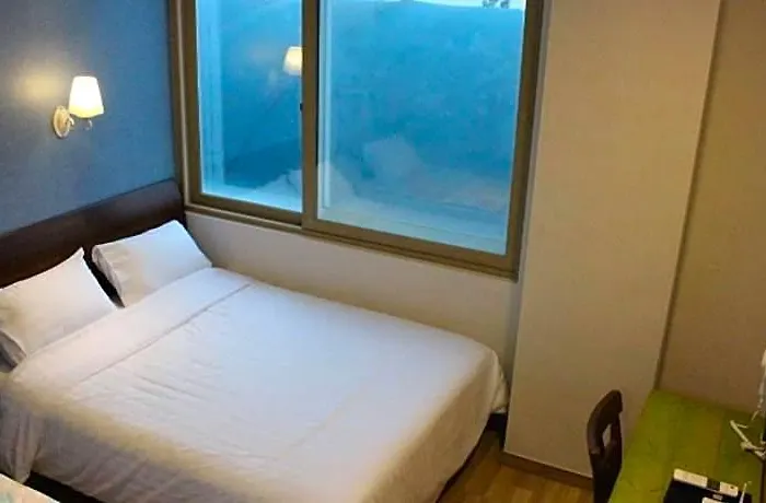 Hostel Bexco